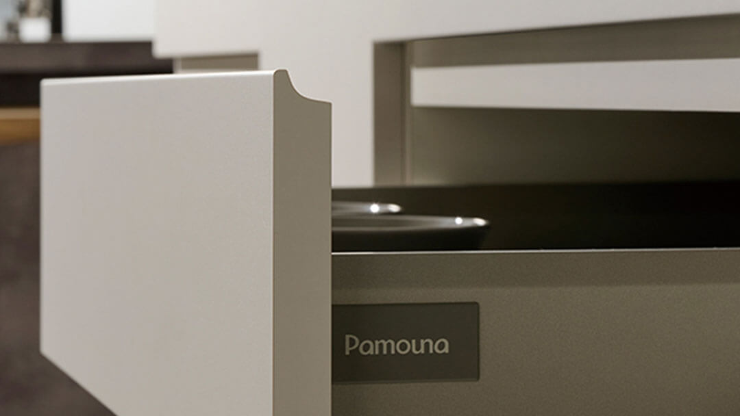 手かけが一体となったフラットデザイン