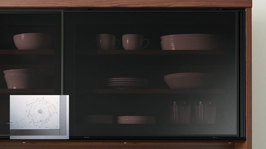 飛散防止フィルム貼りガラス