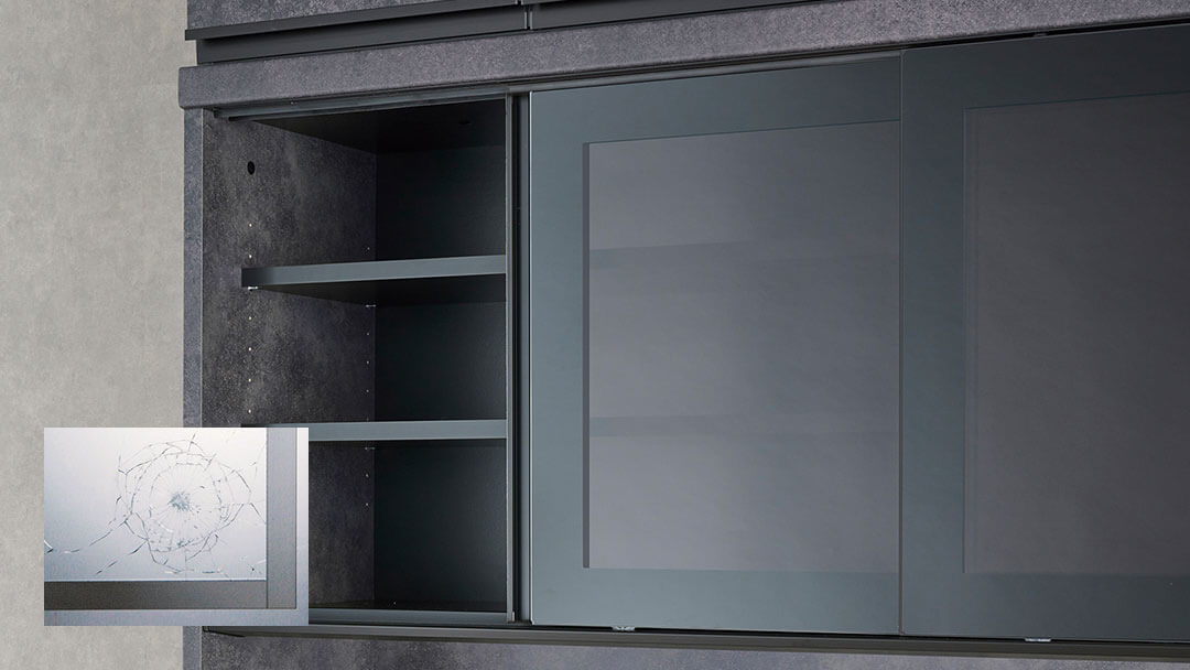 飛散防止フィルム貼りガラス