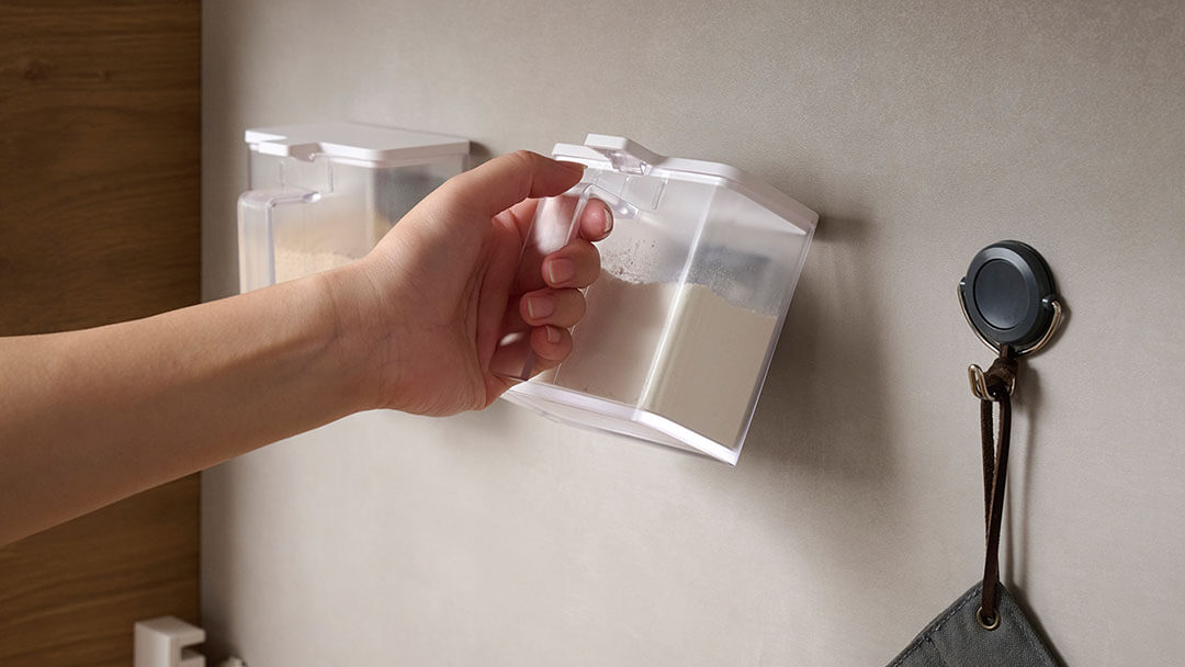 スチールバックパネル