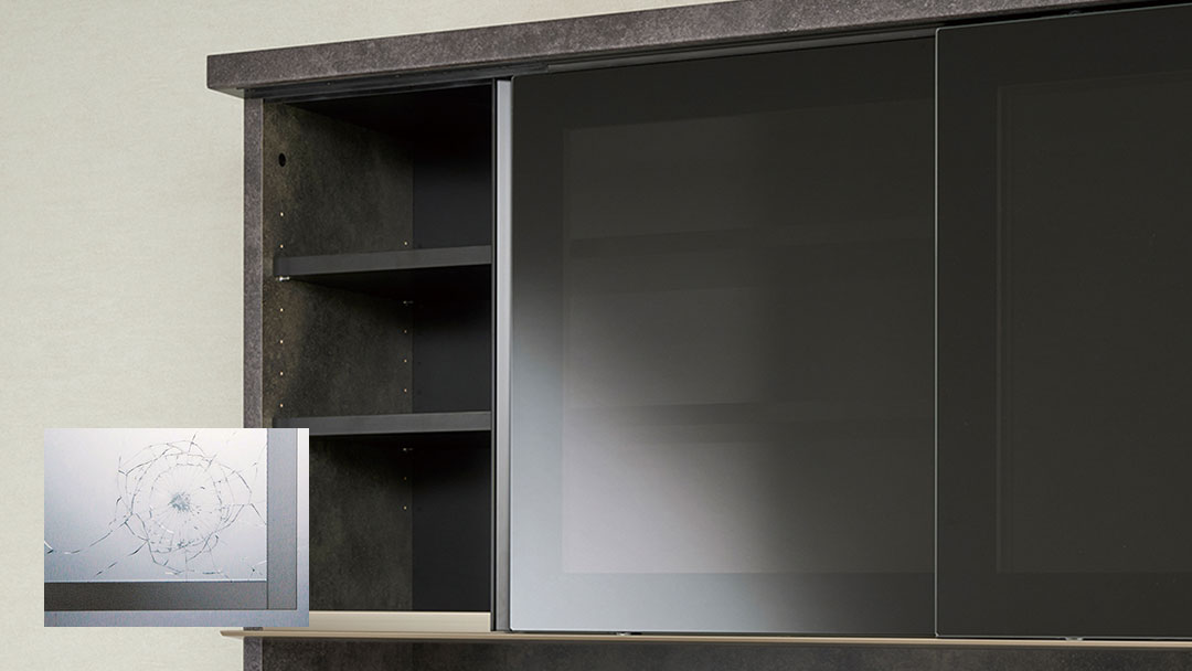 飛散防止フィルム貼りガラス