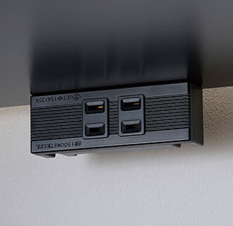 LC キッチンカウンターコンセント：ブラック