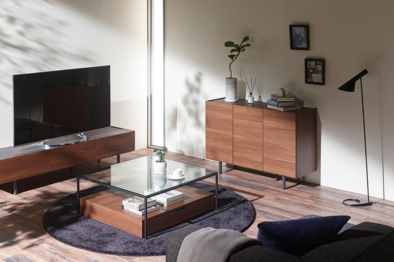 WV テレビボードとCE チェスト、IR リビングテーブルのコーディネート