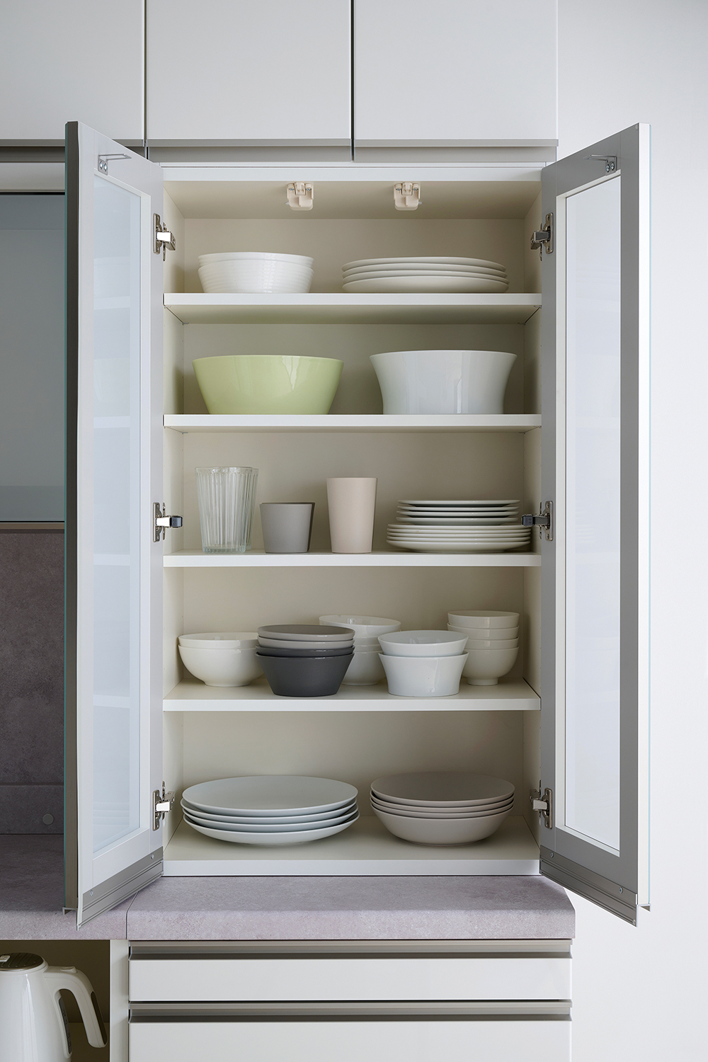 HM開き戸食器棚