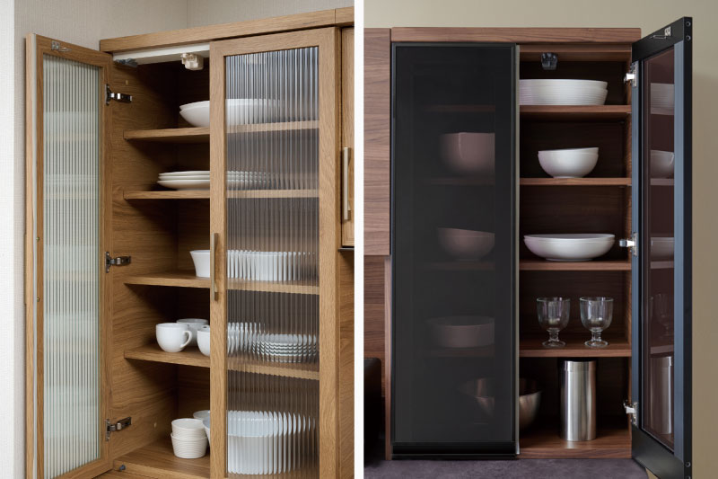 開き戸収納内部