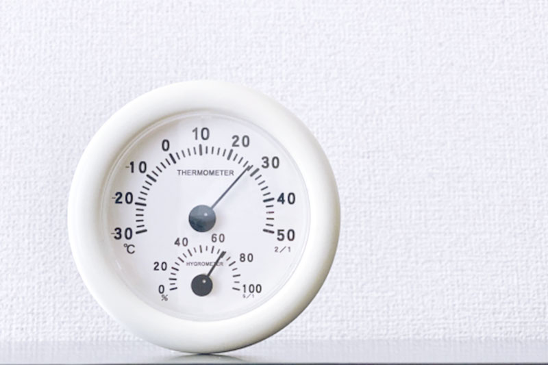 脚付きテレビ台は通気性が良い