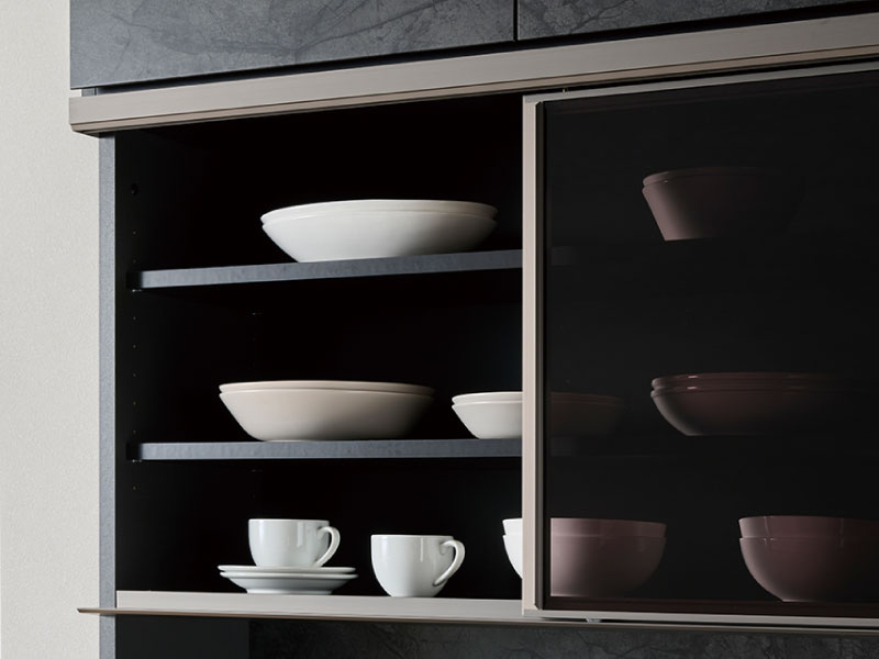 繊細な印象のチタンフレーム