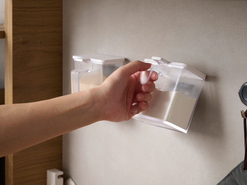 スチールバックパネル