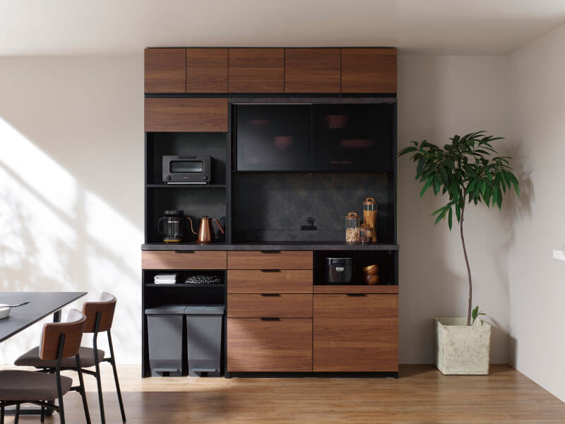 RUの1200幅食器棚＋家電タワー＋上置