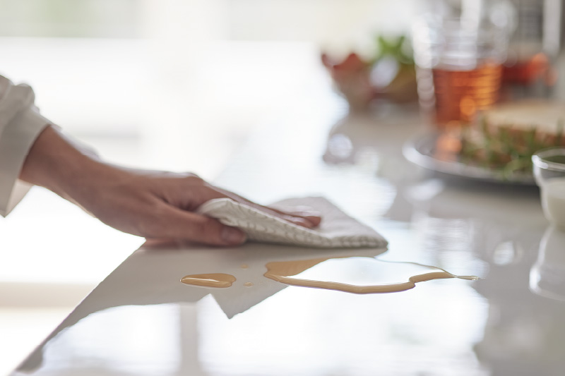 さっと拭くだけでお手入れが完了