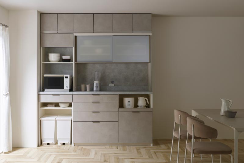 RU食器棚、AXダイニングテーブルを使用したレイアウト